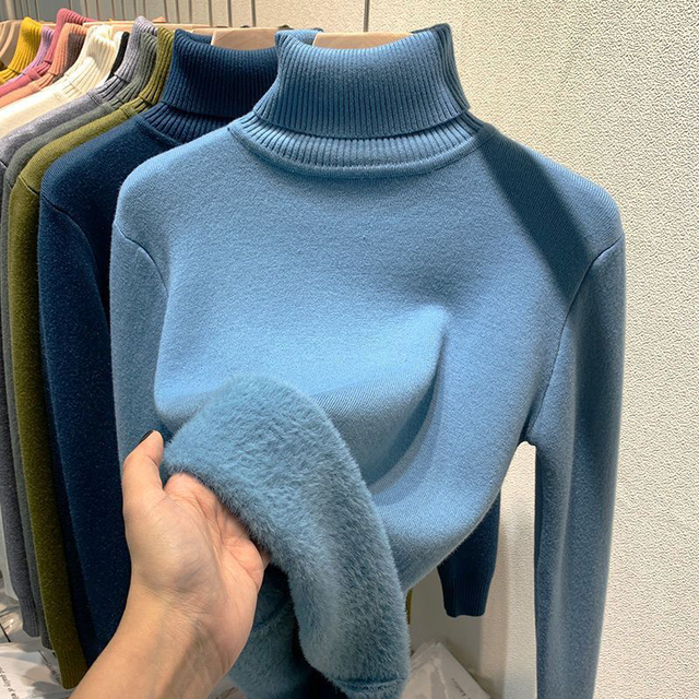Soft Women's Velvet Sweatshirt