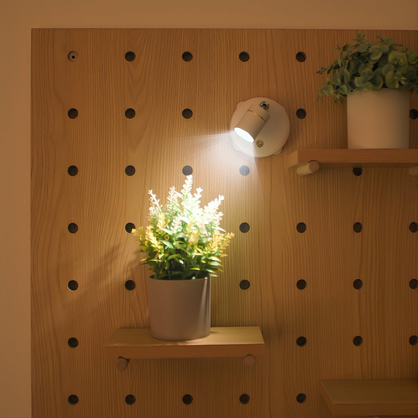 Wireless LED Wall Spotlight for Art and Shelves - VogeLuxe