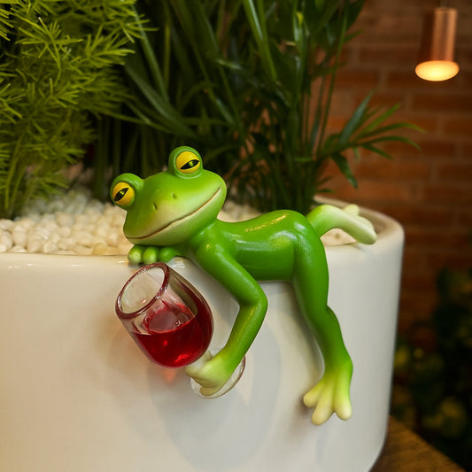 Colorful Frog Planter Outdoor Hanging Decor - VogeLuxe