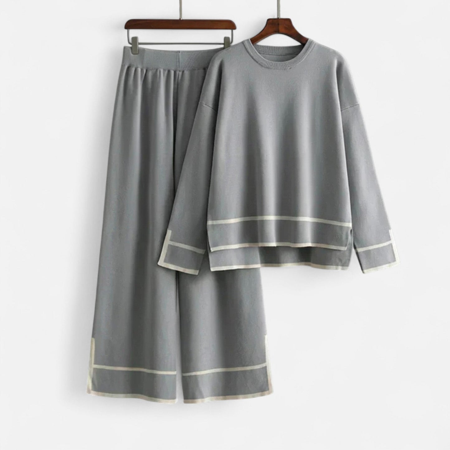 Cozy Women's Knit 2-Piece Winter Outfit