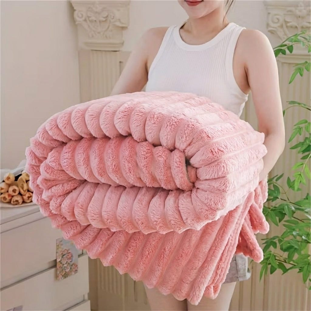 Cozy Faux Fur Blanket - Soft and Warm Throw