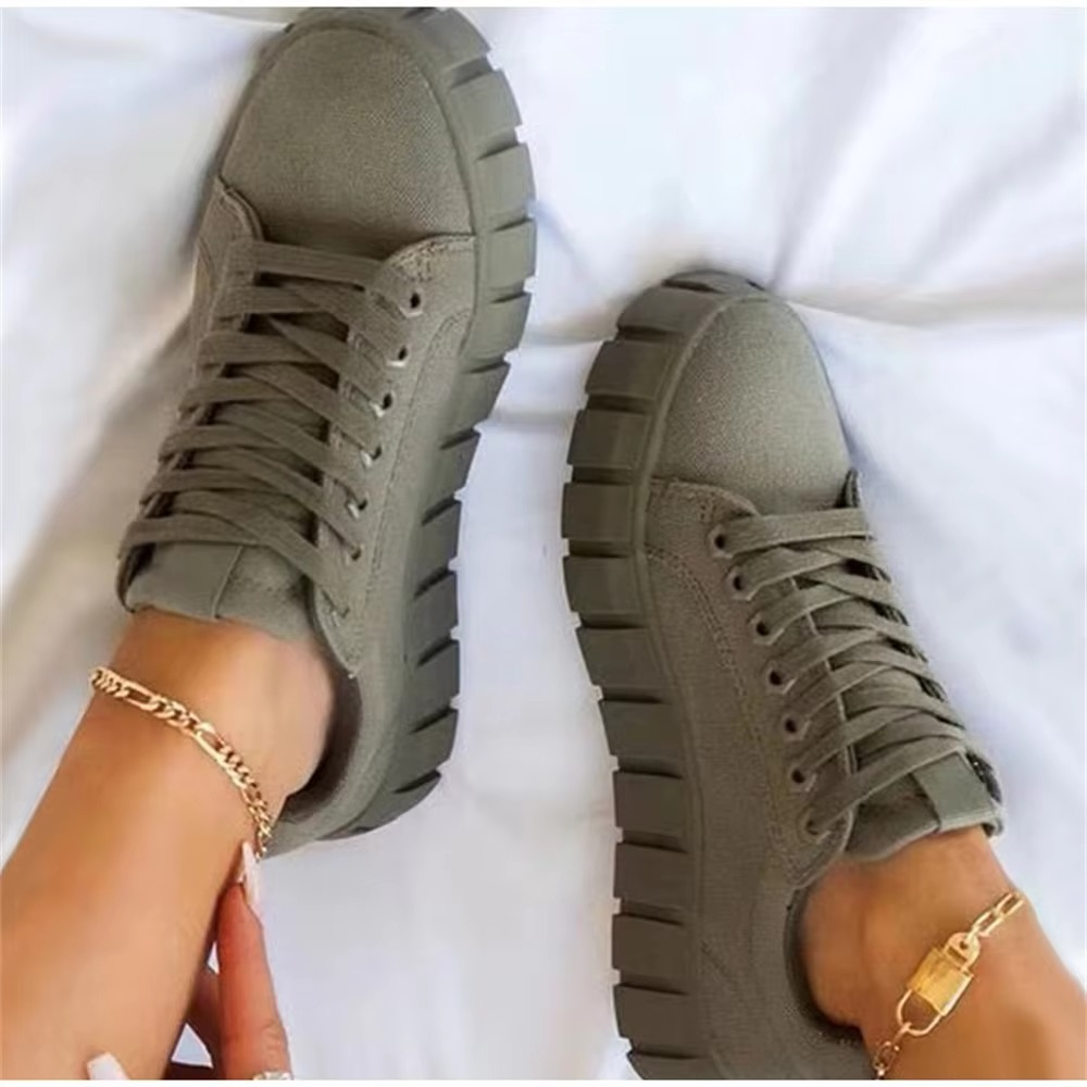 Fashionable Lace Up High Top Sneakers