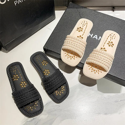 Comfortable Flat Strappy Summer Sandals - VogeLuxe