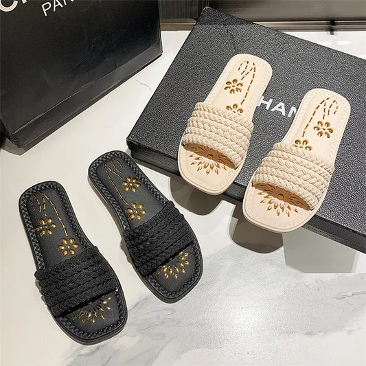 Comfortable Flat Strappy Summer Sandals - VogeLuxe