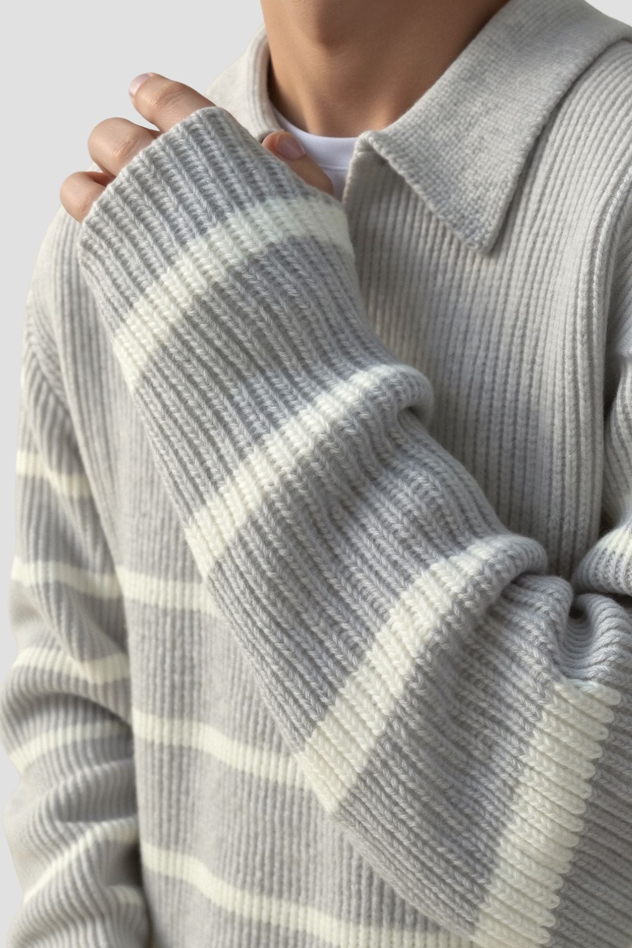 VogeLuxe | Men’s Striped Half-Zip Sweater