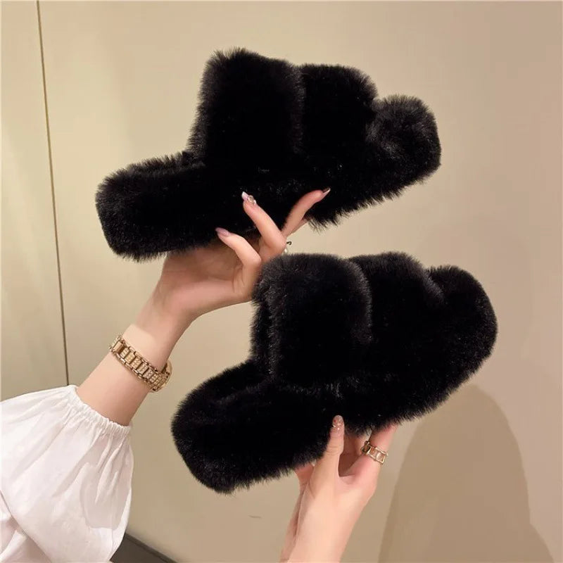 Comfy Women's Fuzzy Slipper Shoes – Warm Indoor Footwear - VogeLuxe
