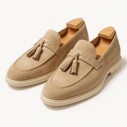 LUXEOUTFIT | Darce Hybrid Suede Loafers 0
