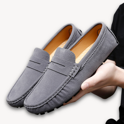 VogeLuxe | Men’s Classic Suede Driving Moccasins