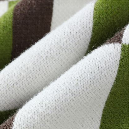 VogeLuxe | Men’s Geometric Color-Block Crewneck Sweater