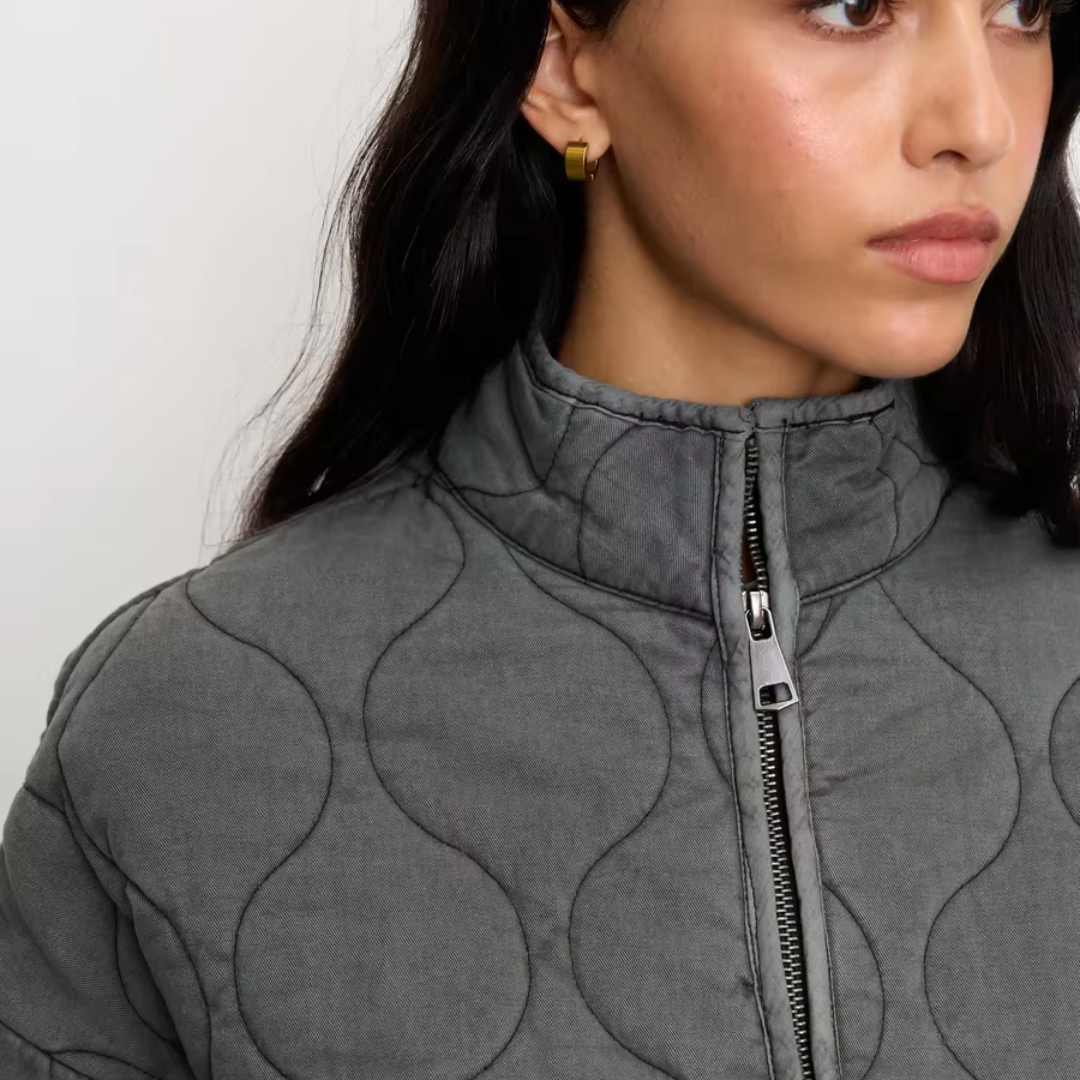 VogeLuxe | Women’s Diamond Pattern Winter Jacket