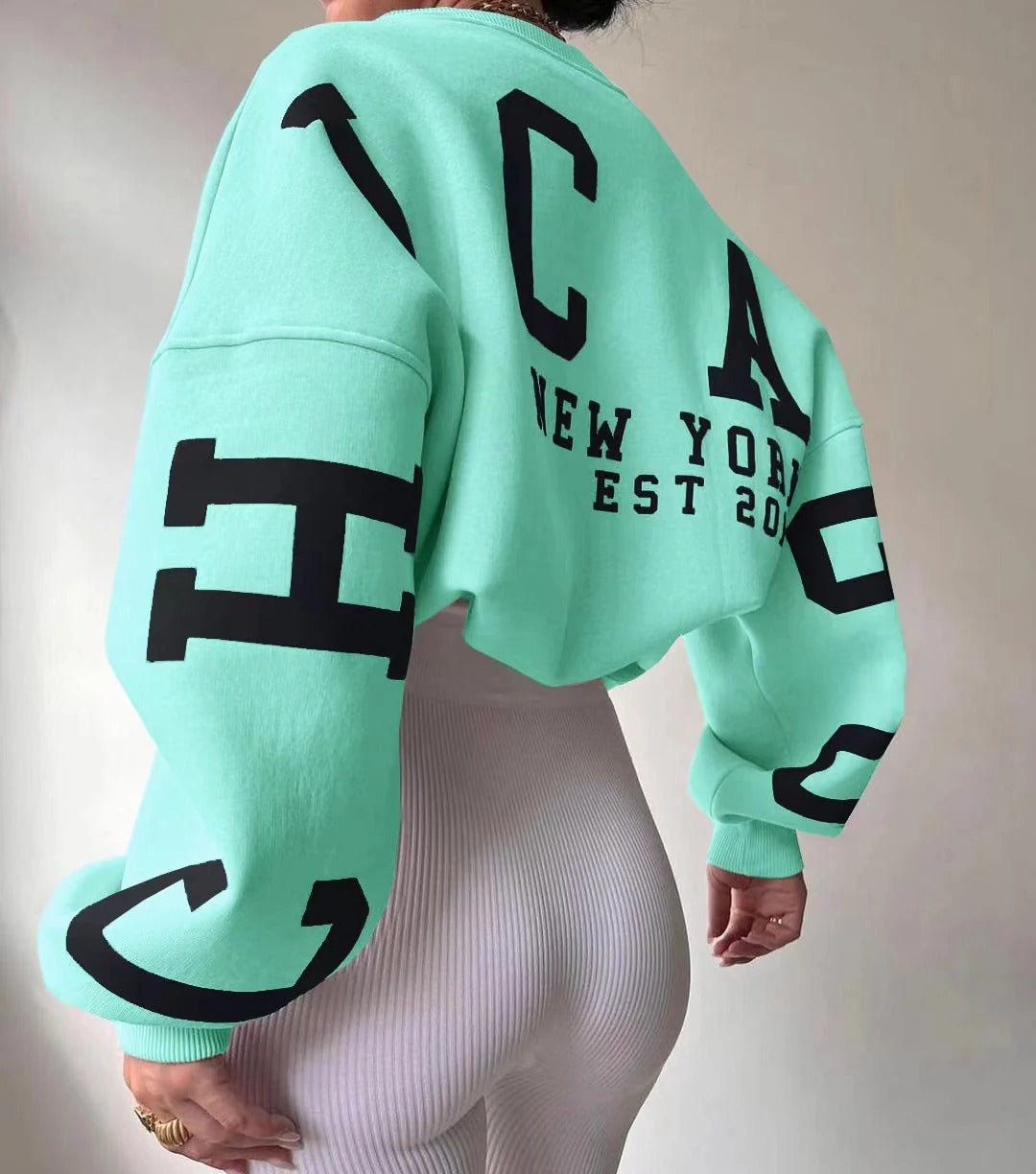 Relaxed Fit Women's Crew Neck Sweater