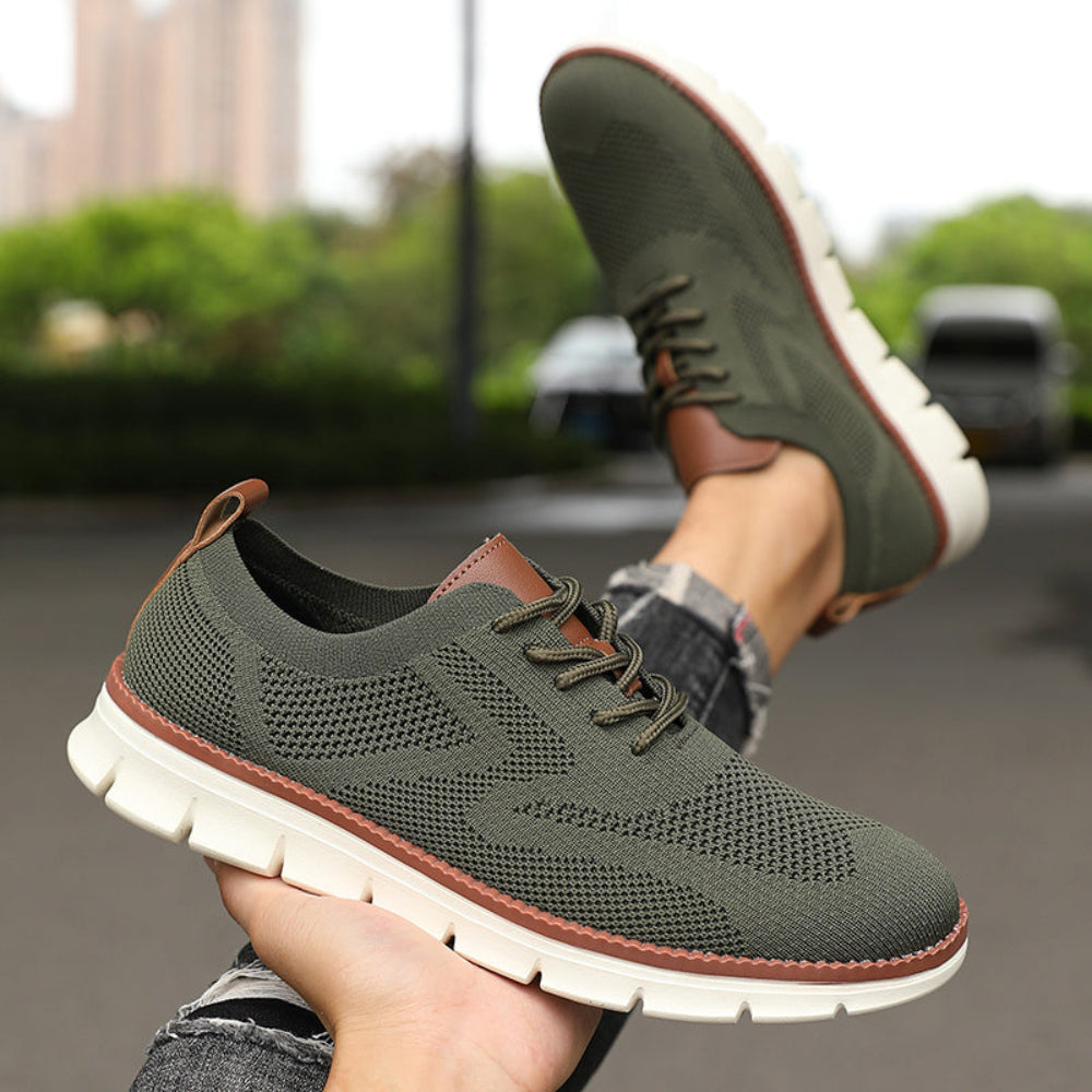 Relaxed Fit Men's Everyday Sneakers - VogeLuxe