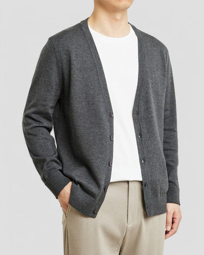 Men's Lightweight Knitted Cardigan With Buttons