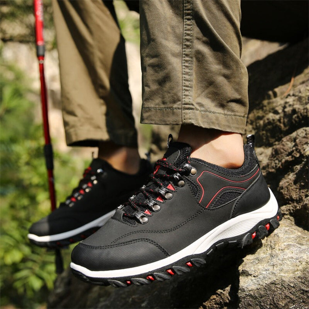 Grip Sole Men's Comfortable Walking Shoes