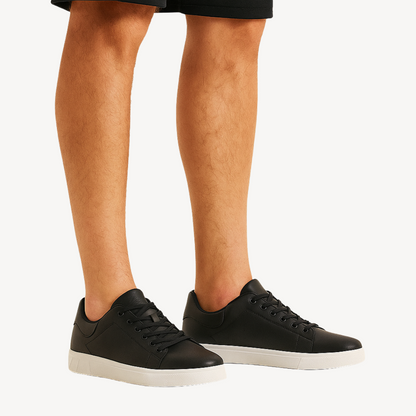 VogeLuxe | Men’s Classic Low-Top Sneaker