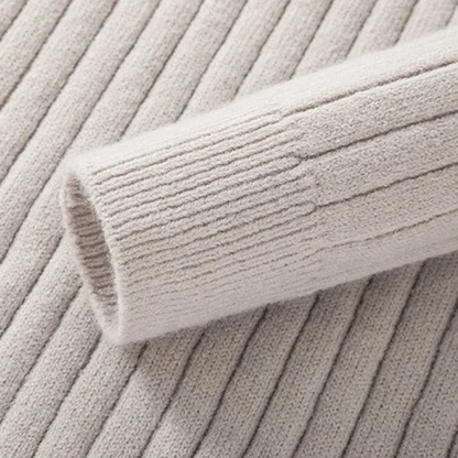 VogeLuxe | Men’s Fitted Quarter-Zip Sweater