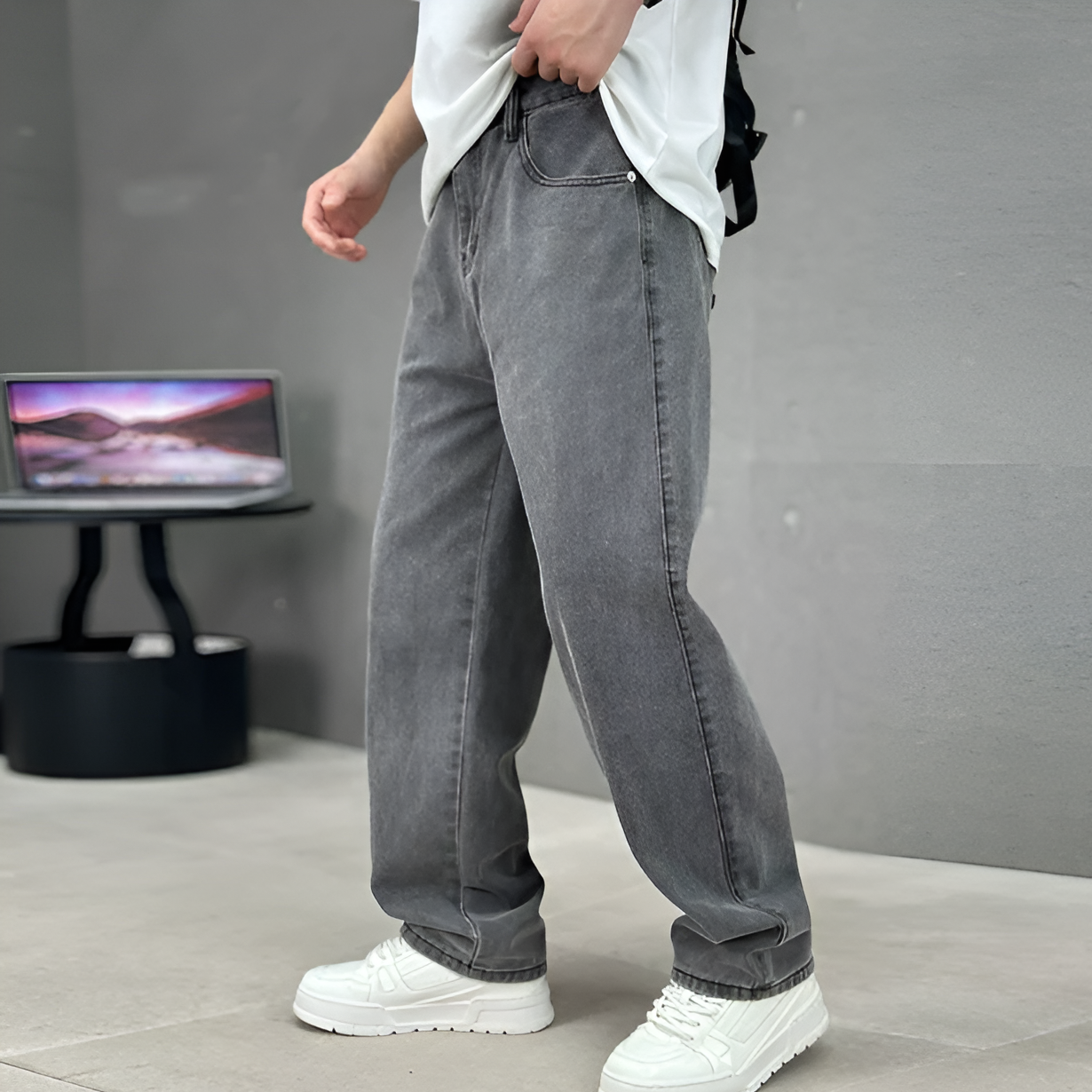 Men's Classic Slim Fit Jeans
