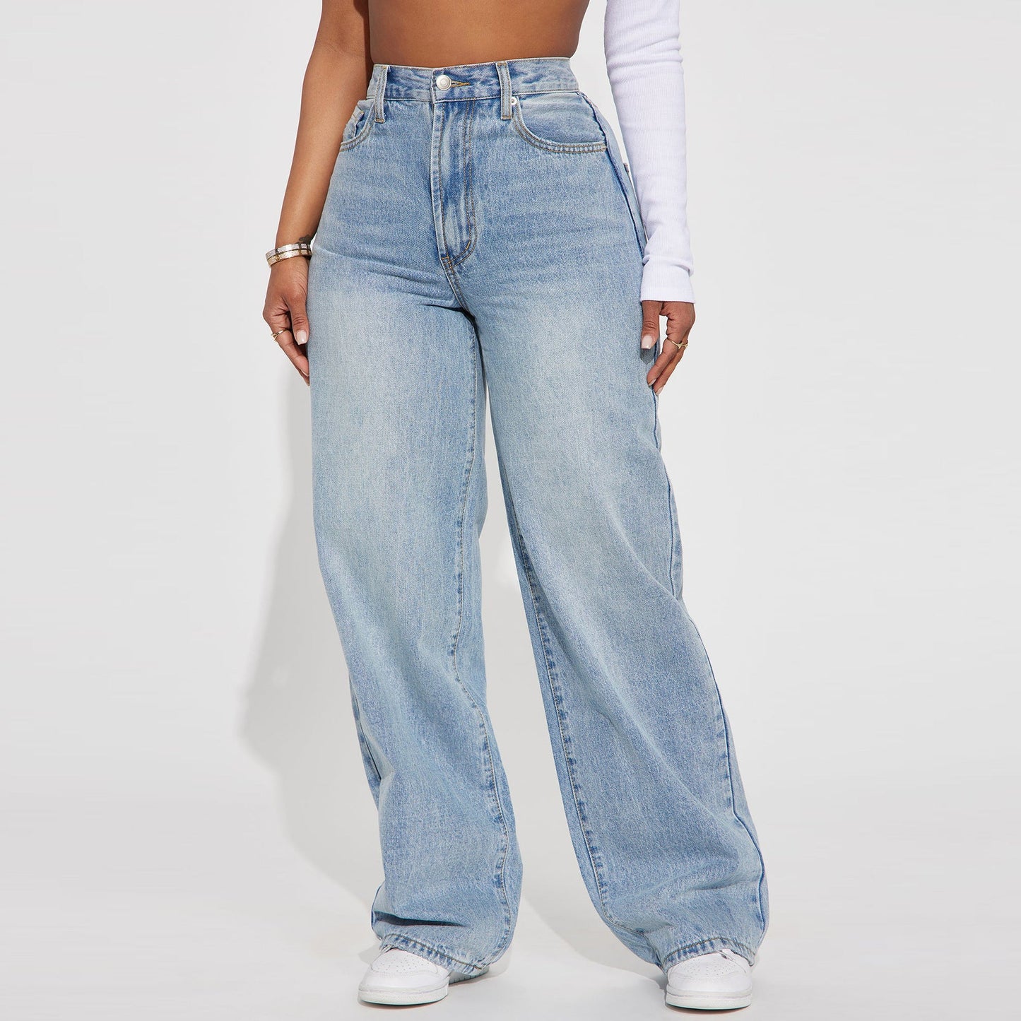 Classic Dark Wash Straight Leg Jeans – Soft Comfort Fit