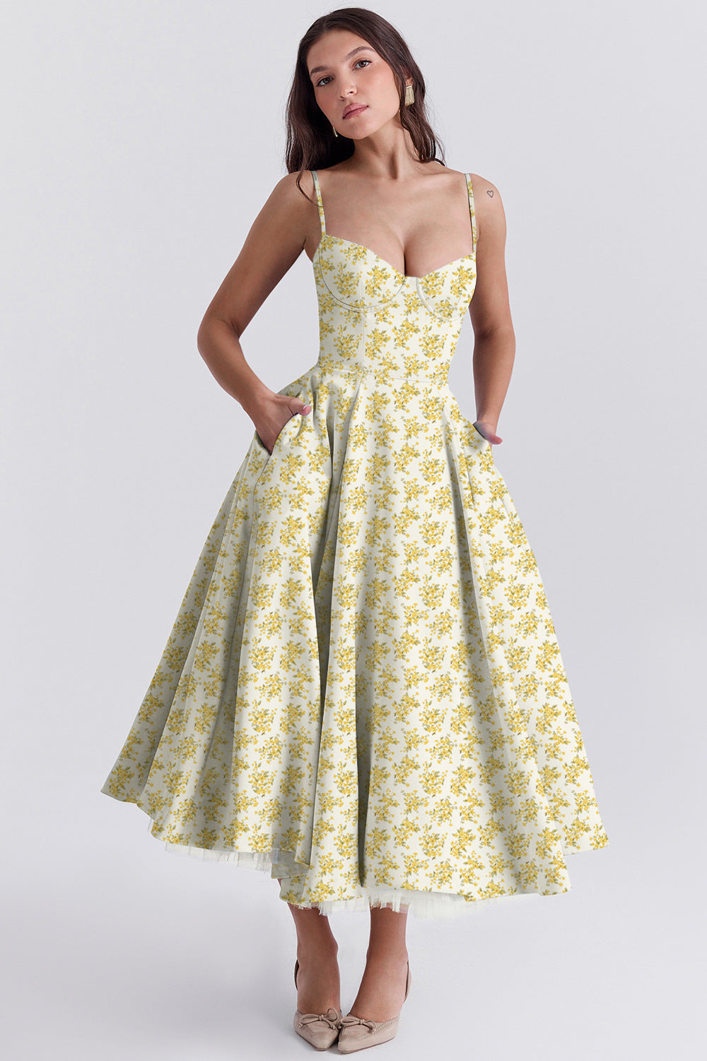 Chic Ruffled Halter Maxi Dress – Beautiful Evening
