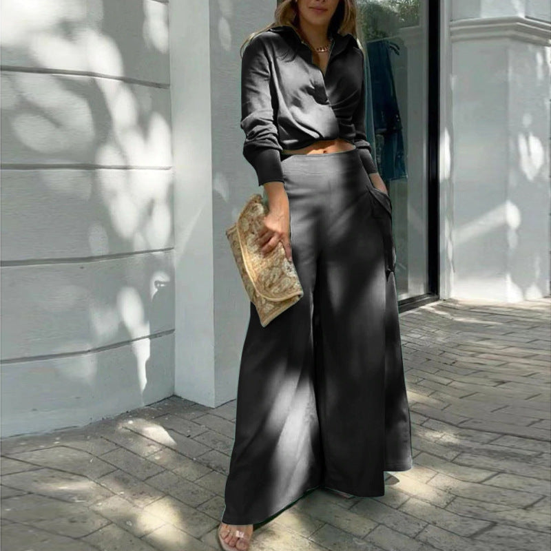 Chic Women's 2-Piece Suit with Fitted Top and Trousers