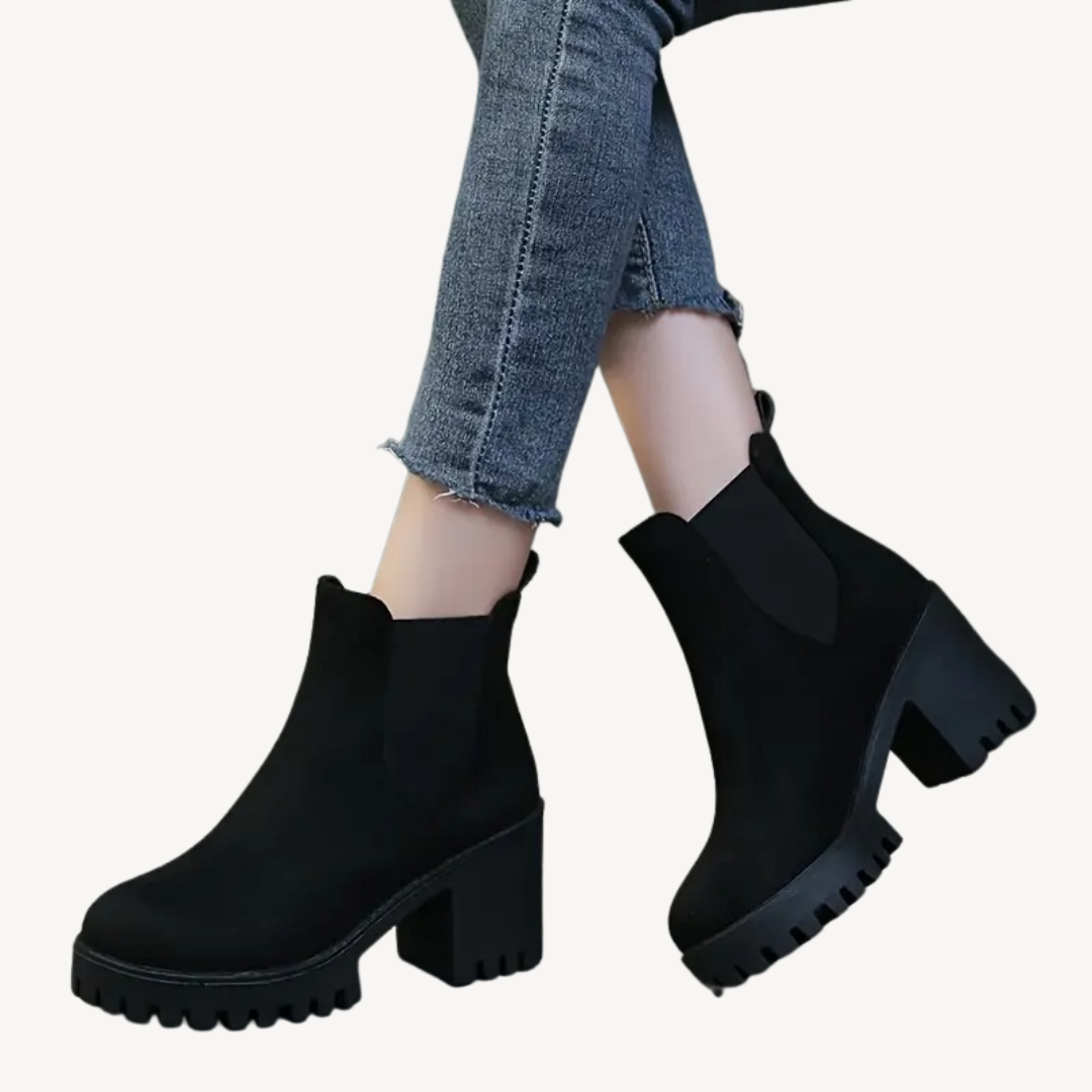 VogeLuxe | Women’s Elegant Chunky Heel Chelsea Boots