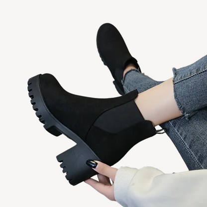 VogeLuxe | Women’s Elegant Chunky Heel Chelsea Boots