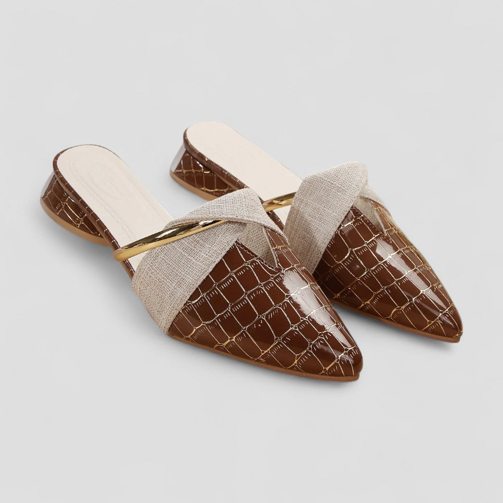 VogeLuxe | Women’s Snake Pattern Closed Toe Slippers