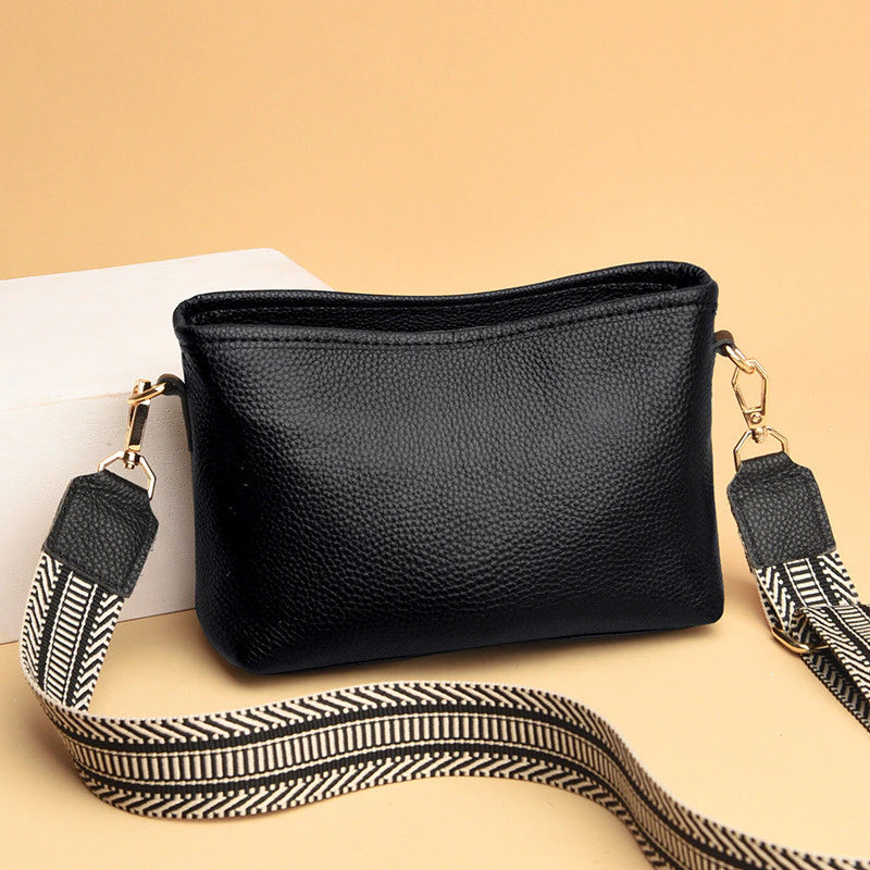 Classic Small Crossbody Purse for Daily Use - VogeLuxe