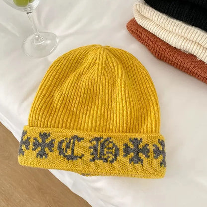 Cosy Graphic Beanie - Warm Winter Knit Cap