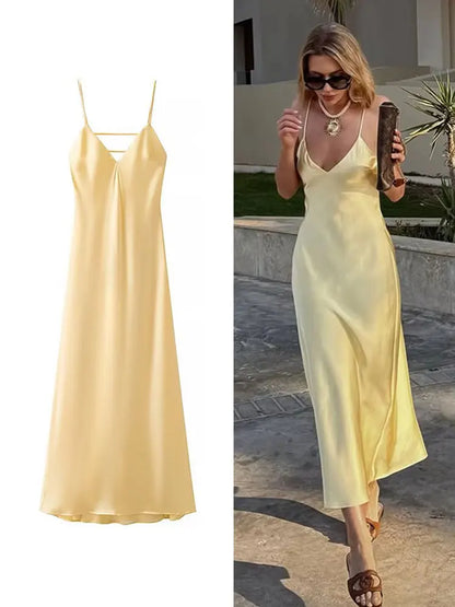 V-Neck Maxi Dress - Casual Flowy Summer Dress - BritishElegance