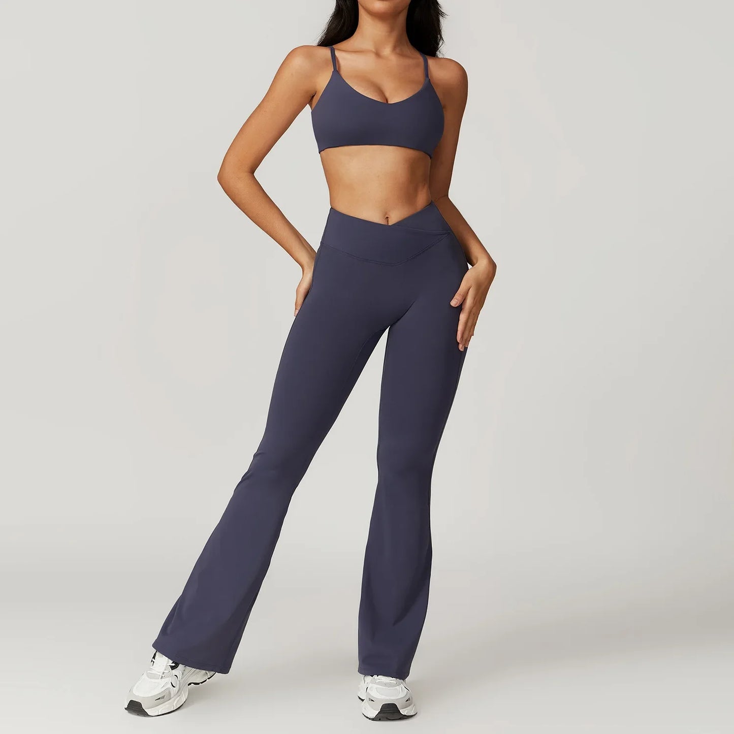Comfortable 2-Piece Yoga Outfit - Sports Bra & Tight Pants