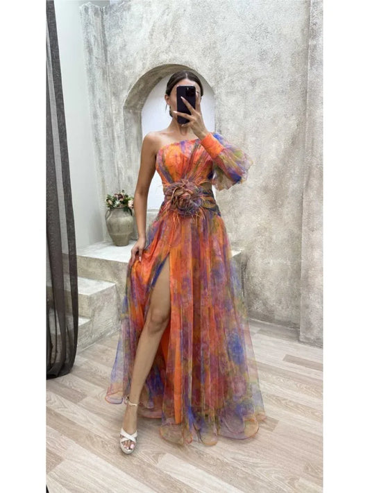 Beautiful Long Dress in Lightweight Floral Pattern - VogeLuxe