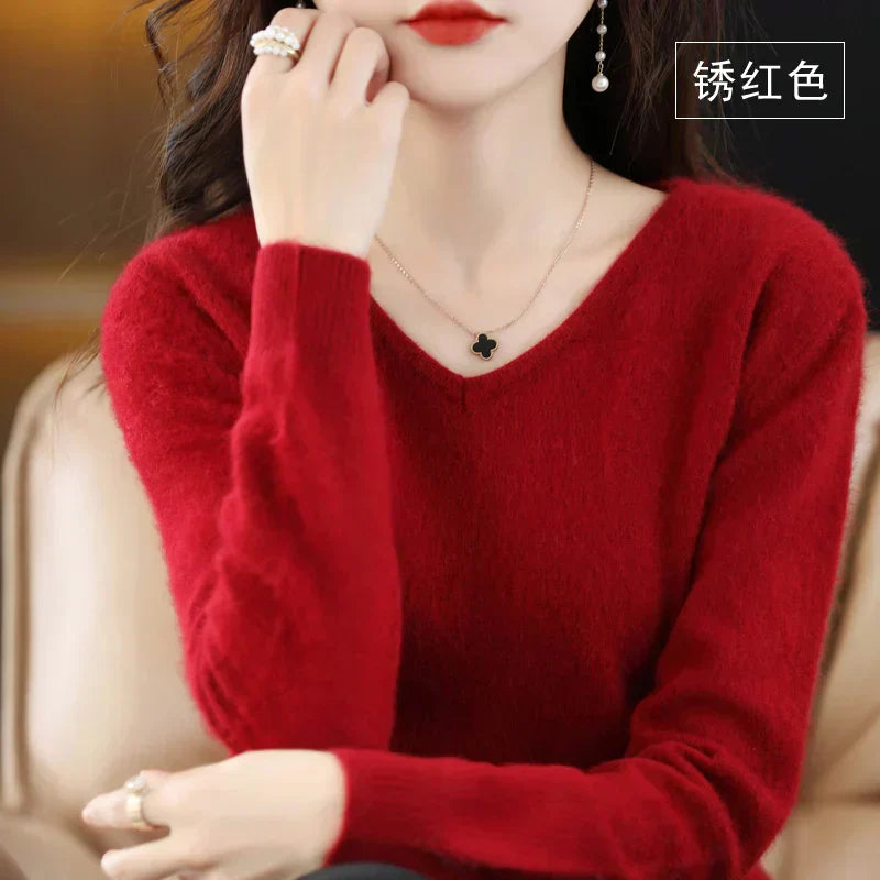 Luxurious Women's Cashmere Crew Neck Sweater, Slim Fit