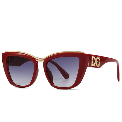 Fashionable Women's Gradient Aviator Shades