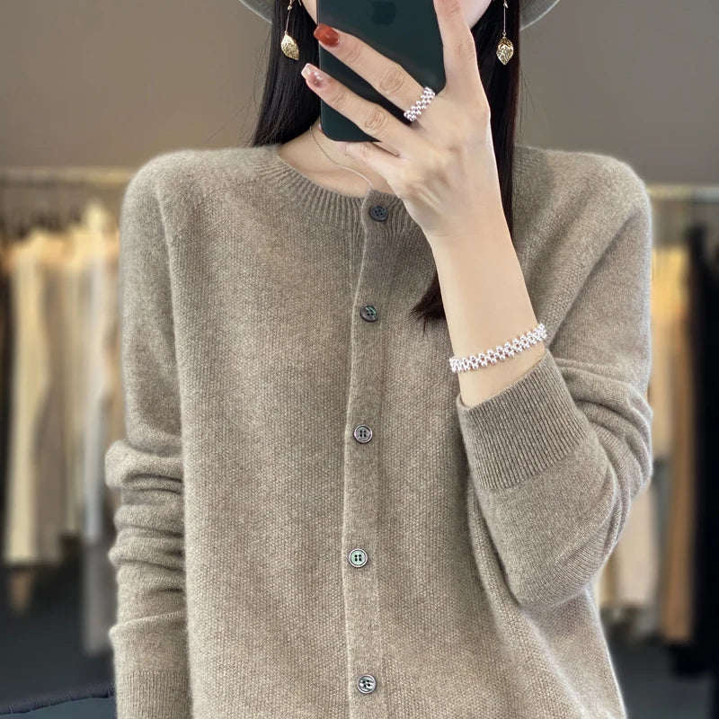 Soft Australian Merino Wool Women's Sweater - VogeLuxe