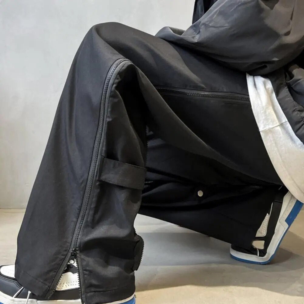 Men's Comfortable Dark Grey Relaxed Fit Cargo Pants - VogeLuxe