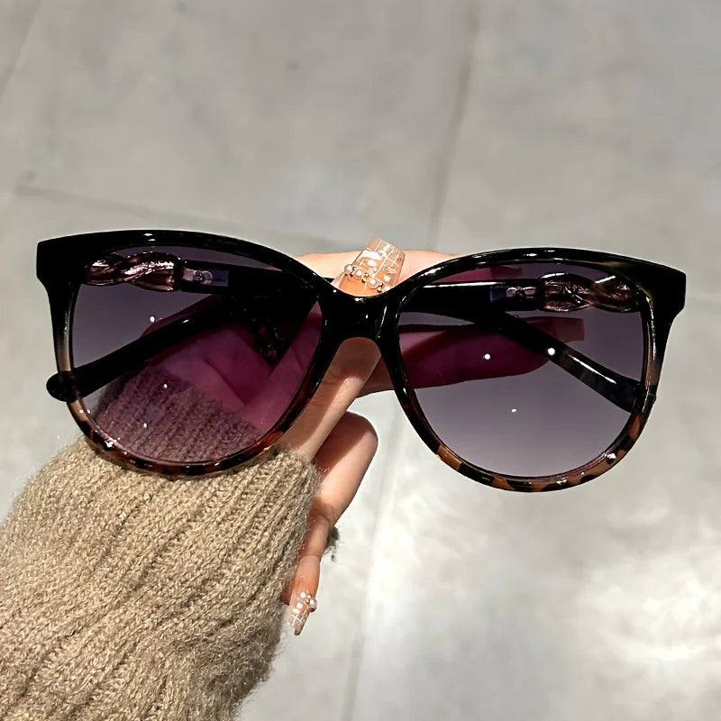 Vintage Women's Oval Shade Sunglasses