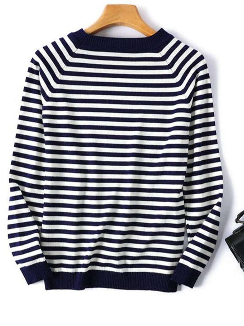 Cozy Women's Winter Crew Neck Sweater
