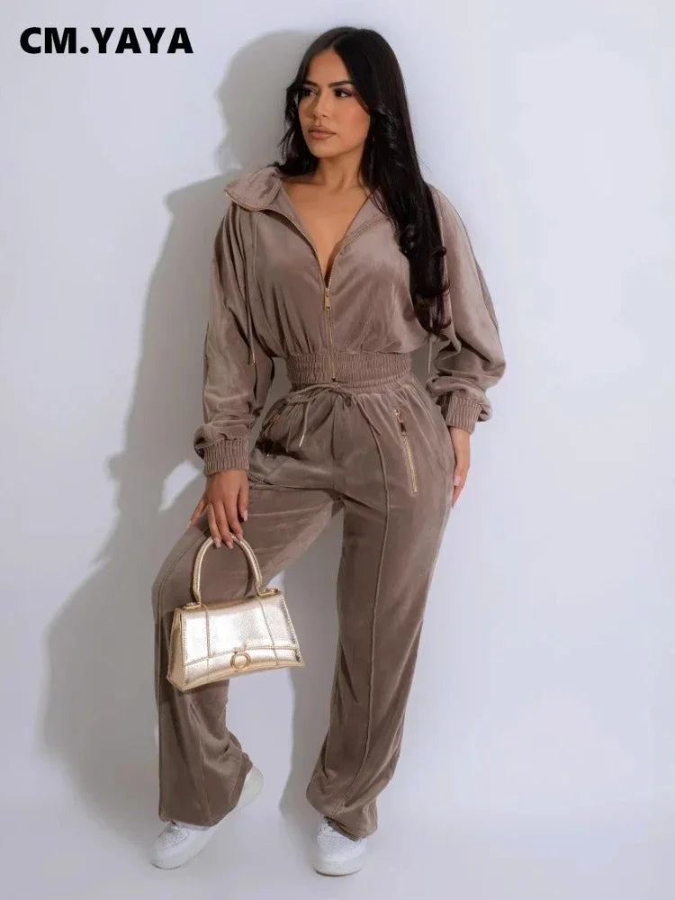 Soft Women's 2-Piece Fleece Tracksuit - BritishElegance