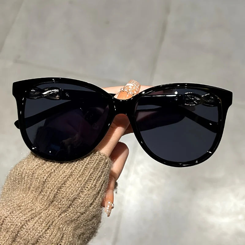 Vintage Women's Oval Shade Sunglasses