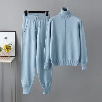Cozy Women's 2-Piece Knit Outfit