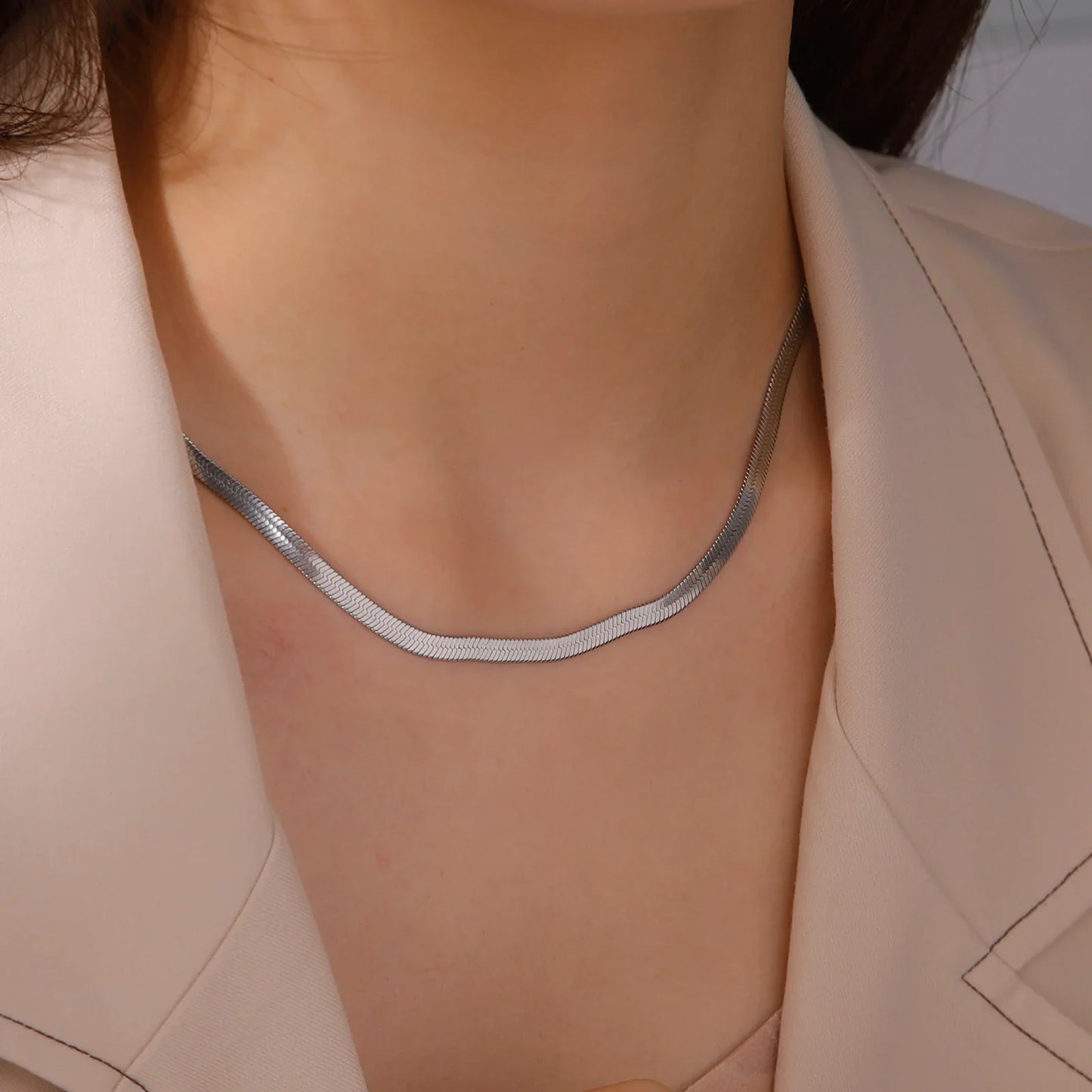 Luxury Silver Tone Snake Chain Necklet
