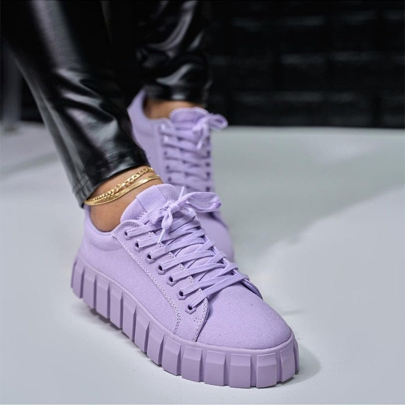 Fashionable Lace Up High Top Sneakers