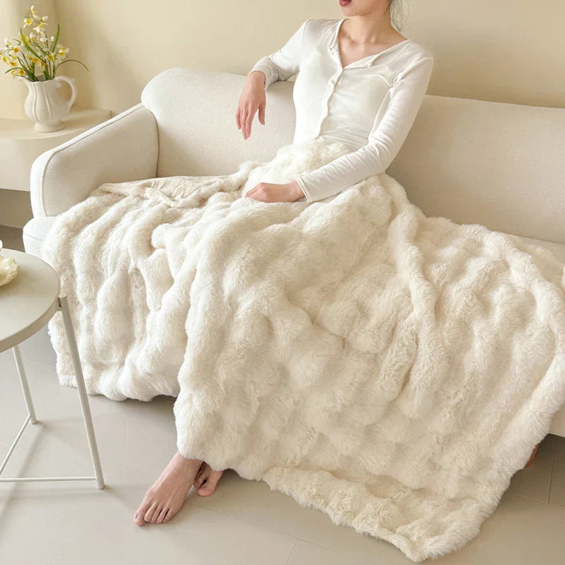 Plush Faux Fur Blanket | Super Soft Cozy Throw - VogeLuxe