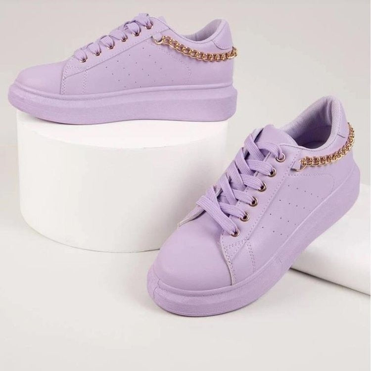 Fashionable Low-Top Sneakers for Women - VogeLuxe