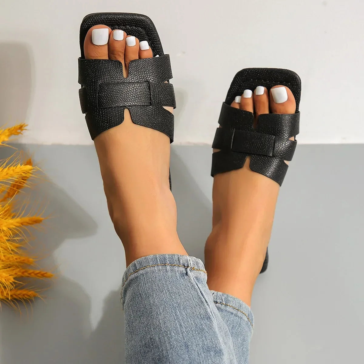 Comfortable Women's Summer Flat Sandals