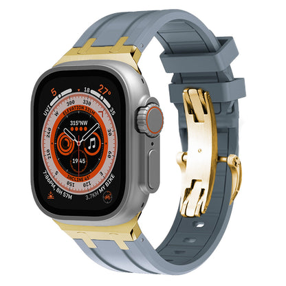 Durable Silicone Watch Strap With Secure Buckle And Metal Fittings