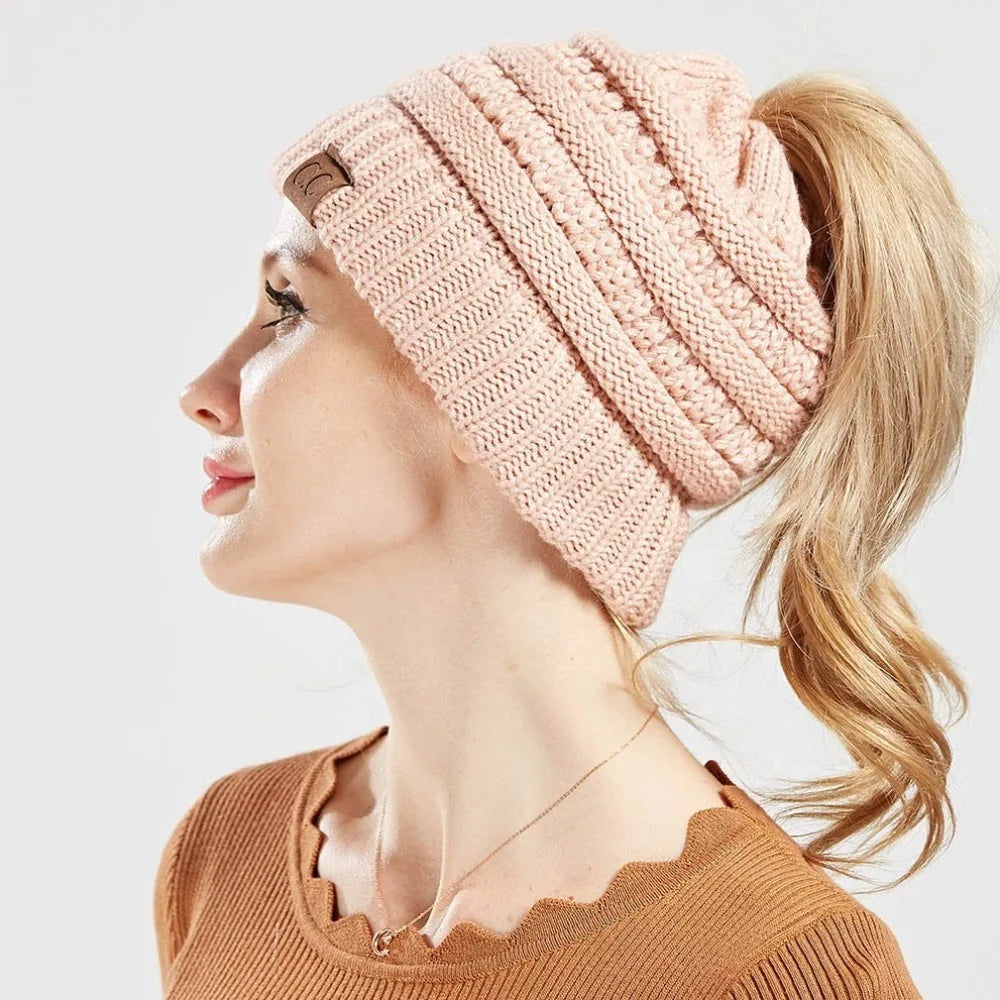 Warm Slouchy Cable Knit Hat - VogeLuxe