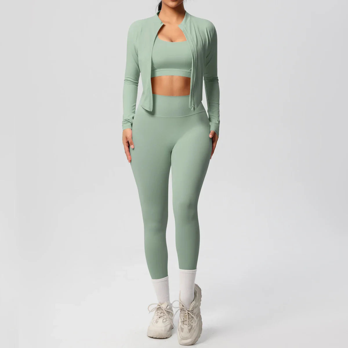 Comfortable 3-Piece Fitness Outfit