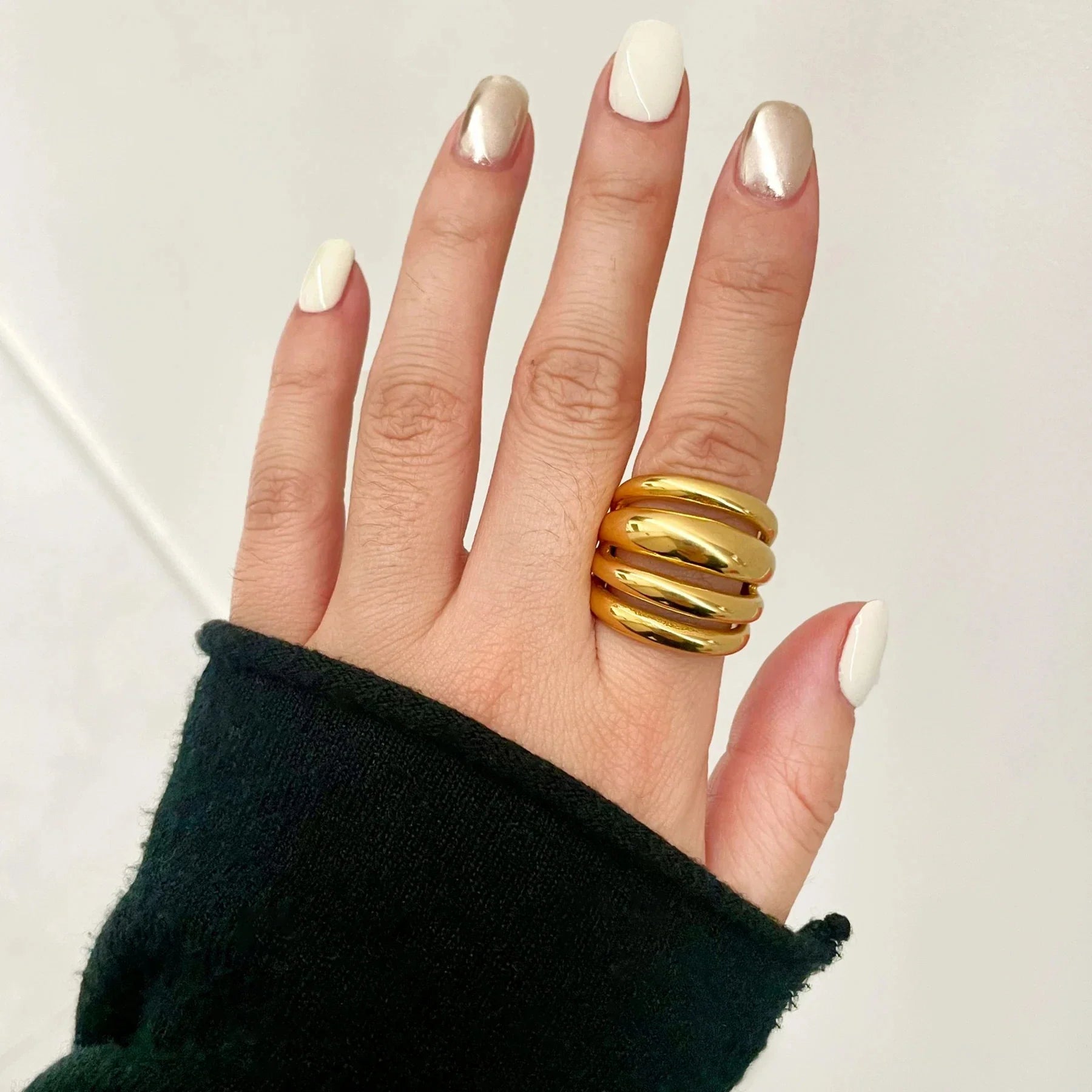 Luxury Metallic Dome Cocktail Ring - VogeLuxe